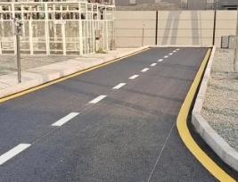 馬路劃線(xiàn)漆是用于道路表面標(biāo)示交通規(guī)則、指引車(chē)輛和行人通行的專(zhuān)用涂料